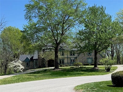 /international/us/6807-cedar-bend-kansas-city-mo-110107582963/