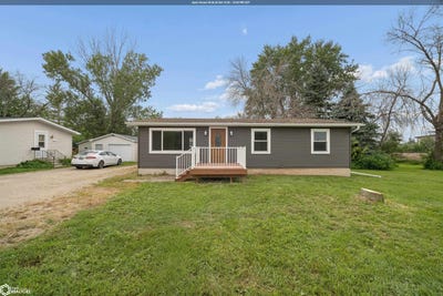 /international/us/90-seymour-avenue-garner-ia-110109135234/