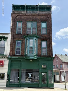 /international/us/25-s-main-street-gloversville-ny-110100512254/