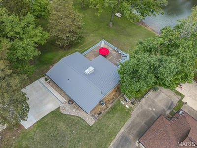 /international/us/196-north-lake-drive-hillsboro-mo-110107764858/