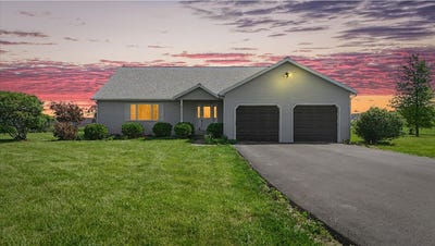 /international/us/102-e-county-road-2500-n-mahomet-il-110108580651/