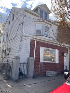 /international/us/1065-south-clinton-ave-trenton-city-nj-110099771197/