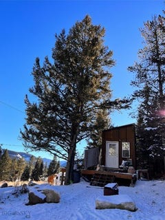 /international/us/37299-gallatin-road-gallatin-gateway-mt-110089187942/