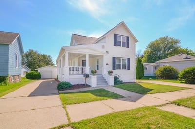 /international/us/416-main-street-oconto-wi-110109039606/