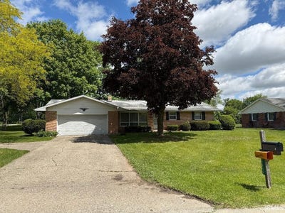 /international/us/11999-wagner-drive-mishawaka-in-110099694746/