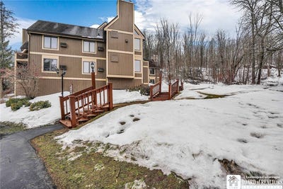 /international/us/4433-old-road-camelot-clymer-ny-110105905976/