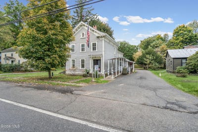 /international/us/4241-ny-203-north-chatham-ny-110120124708/