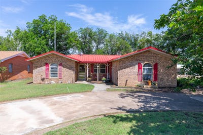 /international/us/1700-n-avenue-h-haskell-tx-110108497109/