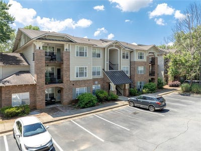 /international/us/833-old-greenville-highway-clemson-sc-110108769463/