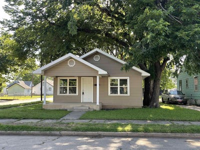 /international/us/702-n-davis-enid-ok-110106231252/