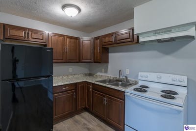 /international/us/608-n-woodland-drive-radcliff-ky-110109165818/