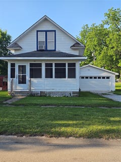 /international/us/1709-iowa-street-perry-ia-110107991658/