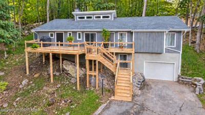 /international/us/6375-decker-road-bushkill-pa-110110324611/