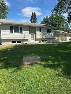 /international/us/4717-butterfield-road-hudson-ia-110099960332/