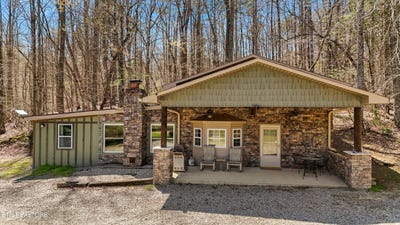 /international/us/1525-cove-lane-oliver-springs-tn-110120043202/