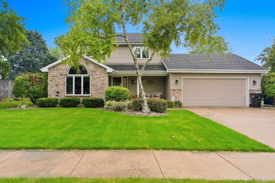 /international/us/1009-e-northwood-drive-appleton-wi-110105358793/