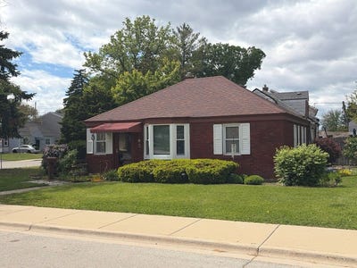 /international/us/2711-westbrook-drive-franklin-park-il-110120510383/