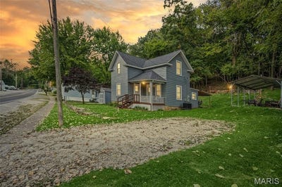 /international/us/359-market-street-grafton-il-110110271003/