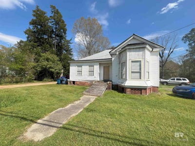/international/us/309-alco-drive-brewton-al-110098300564/