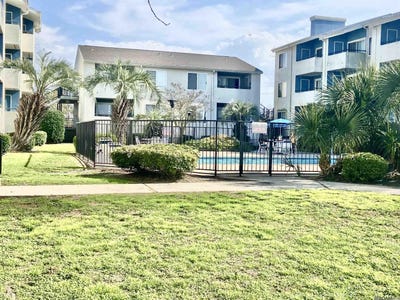 /international/us/1490-harbor-drive-slidell-la-110108654734/