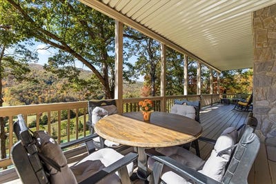 /international/us/120-white-oak-pointe-unit-5-whittier-nc-110106816870/