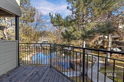 /international/us/3687-s-gekeler-ln-boise-id-110100844796/