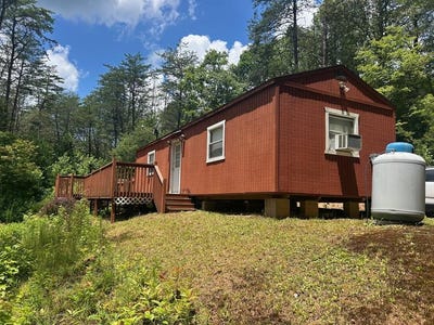 /international/us/142-waldrop-lane-copperhill-tn-110101037990/