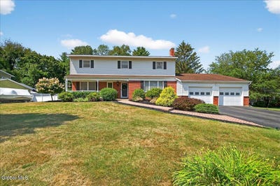 /international/us/91-appletree-lane-clifton-park-ny-110101332203/