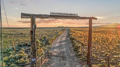 /international/us/24070-hwy-64-w-el-prado-nm-110101023565/