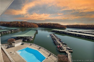 /international/us/4800-eagleview-drive-osage-beach-mo-110107350326/