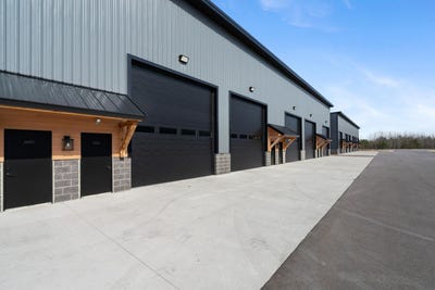 /international/us/5384-commerce-boulevard-indian-river-mi-110107821764/