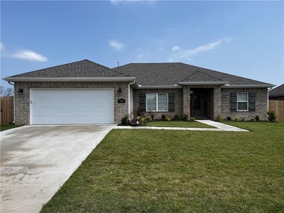 /international/us/5837-lavender-avenue-springdale-ar-110105736238/