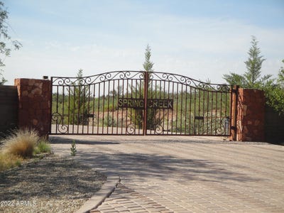/international/us/9150-e-spring-creek-ranch-road-cottonwood-az-110088214983/