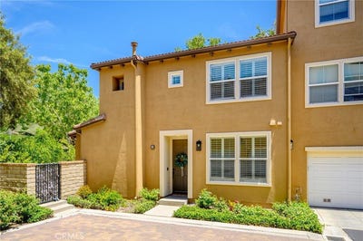 /international/us/27063-fairway-lane-valencia-ca-110108653844/