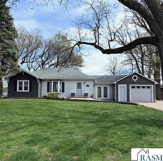 /international/us/775-shoreacres-drive-fairmont-mn-110108537920/