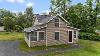 /international/us/12-breezy-knoll-hinsdale-nh-110100748575/