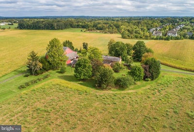 /international/us/2209-swamp-road-furlong-pa-110120155755/