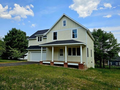 /international/us/2-s-8th-st-bayfield-wi-110098281159/?lang=zh-cn
