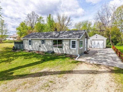 /international/us/5757-65th-avenue-se-rochester-mn-110107875272/