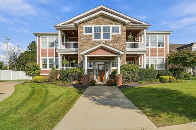 /international/us/282-berkeley-way-monroeville-pa-110110388911/