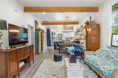 /international/us/514-wyeth-st-taylor-tx-110108604330/