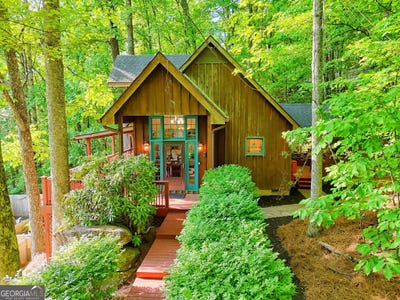 /international/us/44-laquinta-lane-dillard-ga-110108197095/
