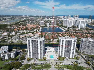 /international/us/3675-n-country-club-dr-aventura-fl-110110374343/