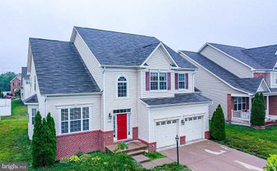 /international/us/11287-saint-christopher-drive-white-plains-md-110100849275/