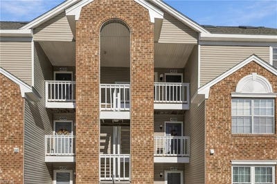 /international/us/4221-laurel-green-circle-virginia-beach-va-110120485220/