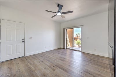 /international/us/2110-los-feliz-street-las-vegas-nv-110099725599/