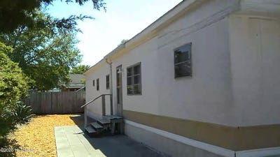 /international/us/133-myrtle-avenue-kure-beach-nc-110107630764/