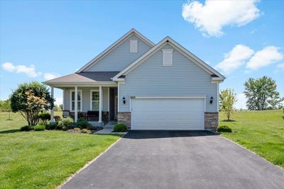 /international/us/692-canton-court-oswego-il-110108398335/
