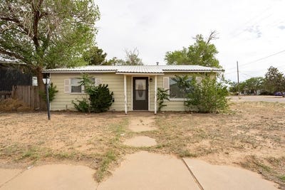 /international/us/1015-10th-st-seagraves-tx-110107438284/