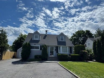 /international/us/277-jackson-avenue-syosset-ny-110108998249/